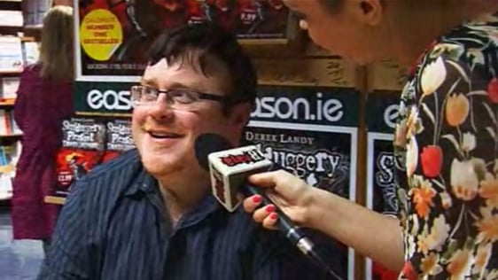 Author Derek Landy