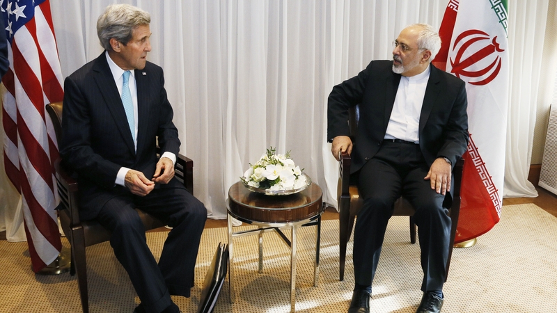 US Secretary of State John Kerry (L) and Iranian Foreign Minister Javad Zarif during previous talks over a deal on Iran's nuclear ambitions