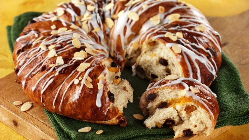 Easter Sharing Bread
