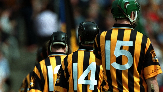 Henry Shefflin and DJ Carey parade before the All-Ireland SHC semi-final against Galway in 2001