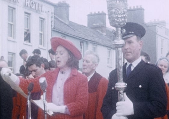 Siobhan McKenna Reads the Proclamation in Eyre Square