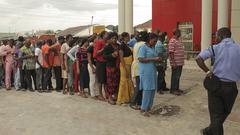 There was a mixed picture across the country, with people at some polling units reporting no problems in casting their ballot