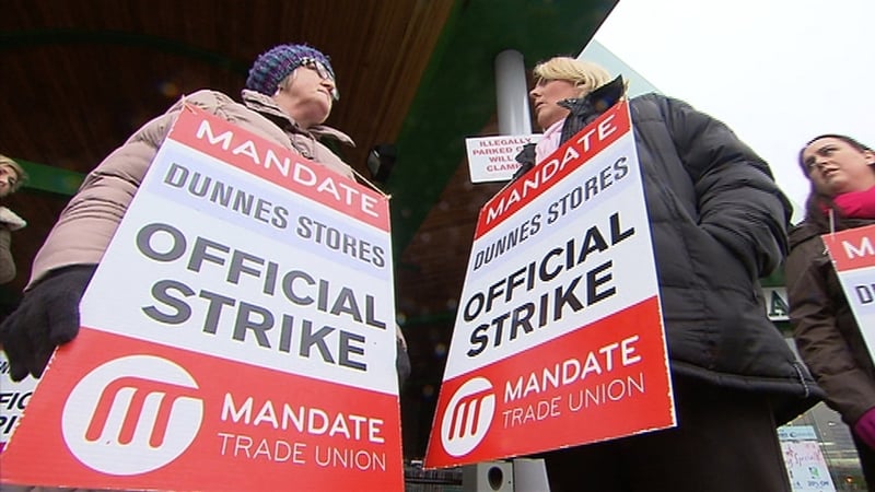 Mandate workers held a one-day strike at Dunnes Stores on 2 April