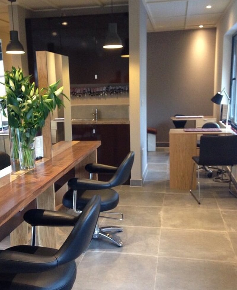 Harpers Salon in Glasthule