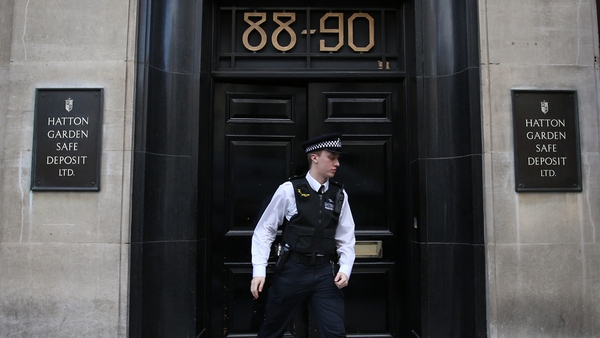 The Metropolitan Police apologised after facing criticism over its handling of the break-in at Hatton Garden Safe Deposit Company