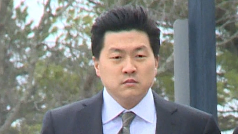 Jason Lee pictured as he arrived at court today