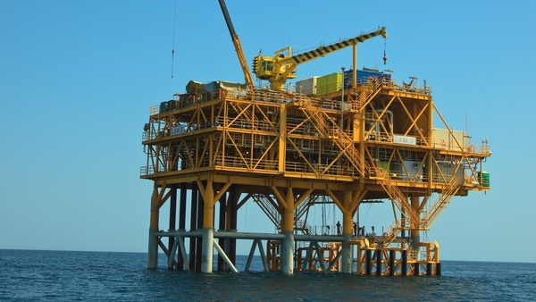 Fears that Israel's military campaign in Gaza may escalate to a regional conflict kept a lid on oil price losses