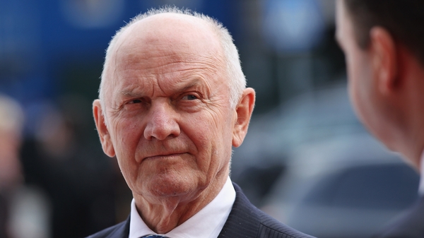 Volkswagen chairman Ferdinand Piech resigns over the weekend