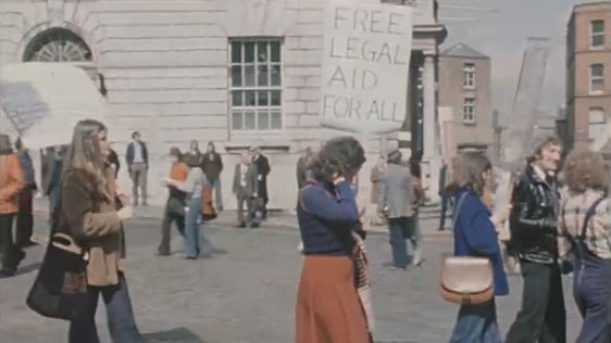 Seven Days : Age of Criminal Responsibility (1975)
