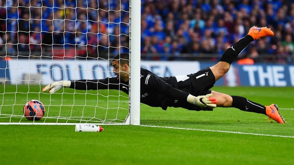 Reading's Adam Federici failed to stop Alexis Sanchez's shot