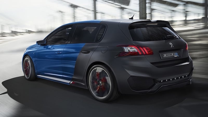 308 R HYbrid delivers 0 to 100 km/h in just four seconds, yet has CO2 emissions of just 70g/km