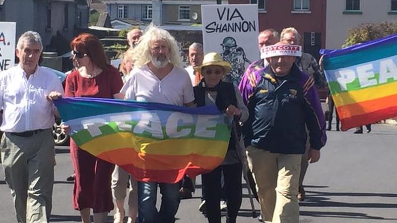 Clare Daly and Mick Wallace arriving at Ennis District Court earlier