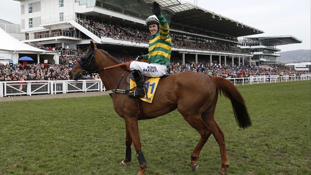 Uxizandre gives Tony McCoy a final win at the Cheltenham Festival in the Ryanair Chase
