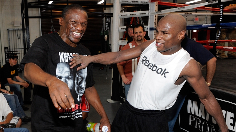 Floyd Mayweathers Snr and Jnr before a bout in 2010 - Snr trains Jnr