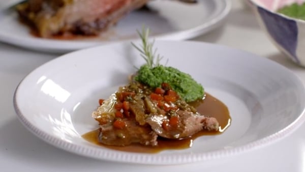 Roast Sirloin of Beef with Red Wine, Tomato and Gh