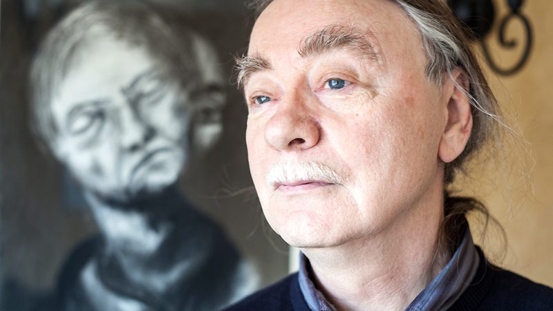 Outsiders tells the remarkable story of artist Eddie Cahill