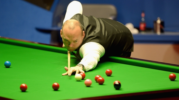 Stuart Bingham eased past Jordan Brown, winning 6-1