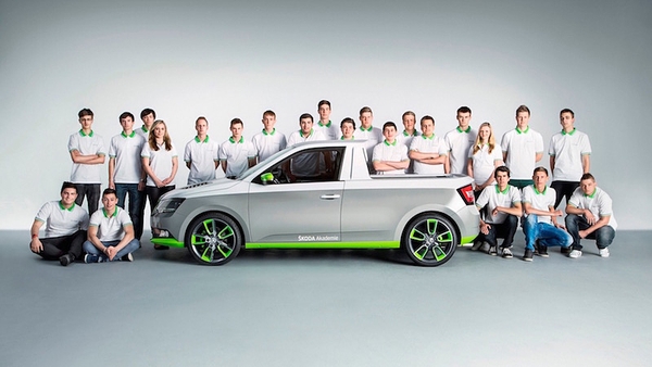 After successfully completing the training, ŠKODA offers all graduates a permanent job