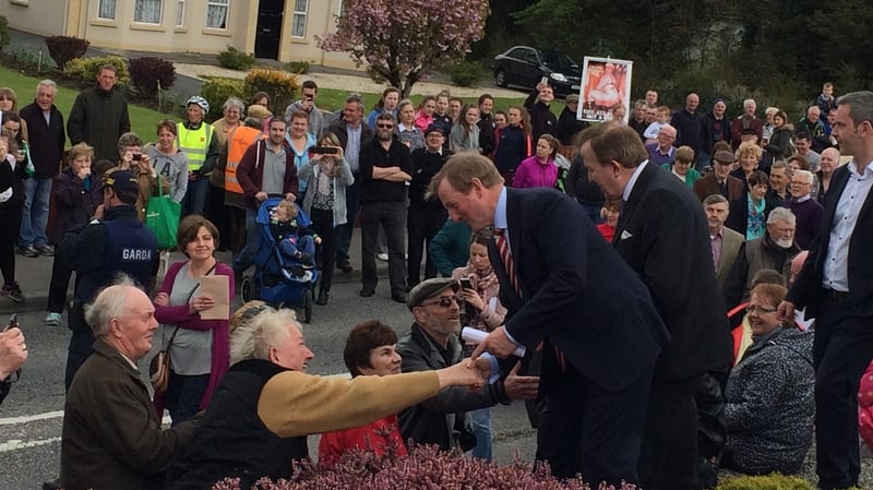 Taoiseach and US Ambassador Kevin O'Malley jointly unveiled a monument to mark the 150th anniversary