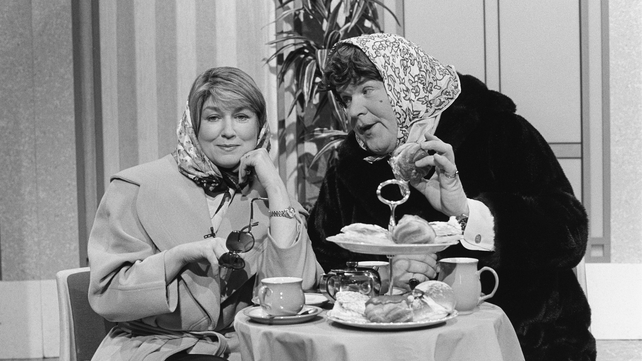 Thelma Mansfield and Davis, dressed as women about to enjoy afternoon tea, on the set of Live At 3 in March 1992