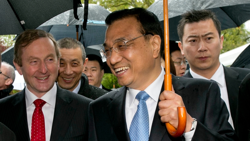 Taoiseach Enda Kenny and Chinese Premier Li Keqiang are pictured in advance of the talks