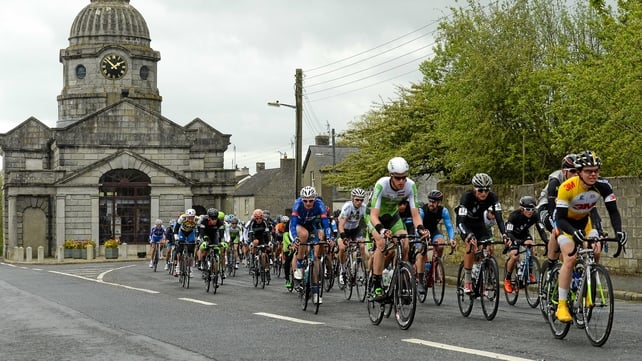 The peloton passing through Dunlavin in Wicklow