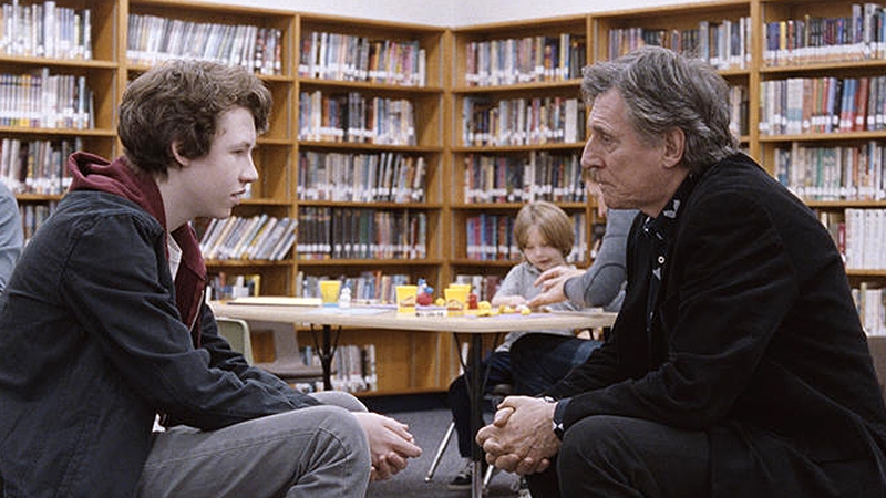 Louder than Bombs tells the story of a recently widowed man and his two sons as they try to come to terms with their loss