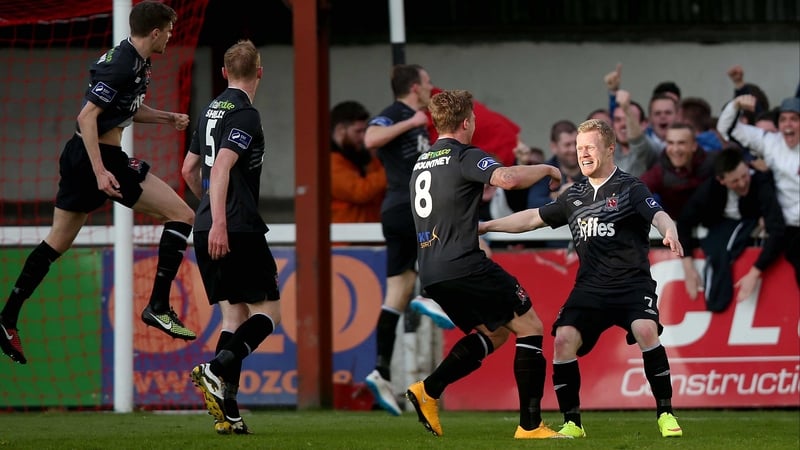Daryl Horgan celebrates his opener with his Dundalk team-mates