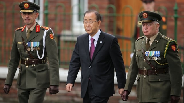Mr Ban meets Chief of Staff of the Defence Forces Conor O'Boyle and Colonel Eamon Caulfield in the Curragh, Co Kildare