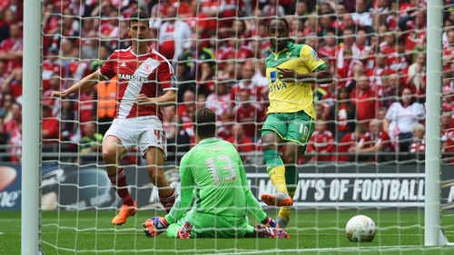 Cameron Jerome puts Nowich 1-0 up against Middlebrough