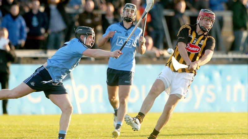 Mark Mansfield scores the winning goal