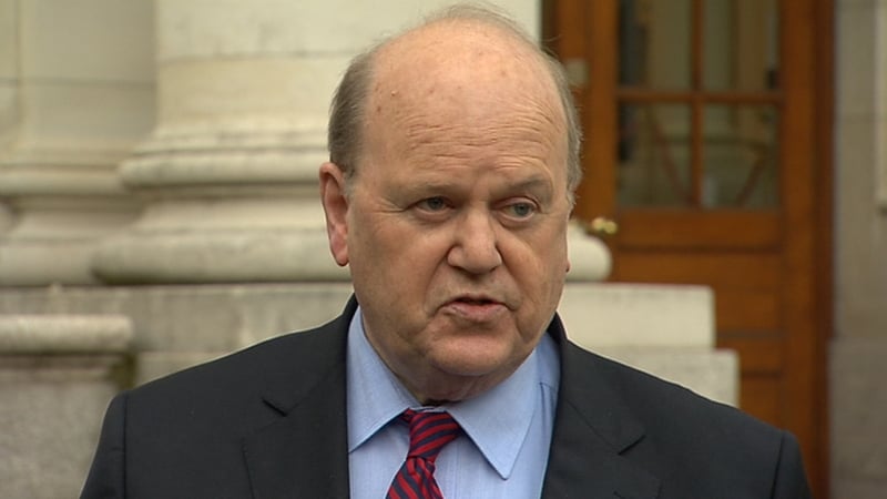 Michael Noonan says any interest rate differential that resulted in a loss of €4m will be examined