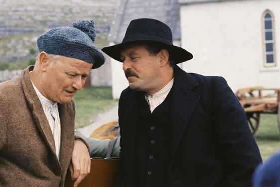 Mícheál Ó Briain as Marcus and Eoin Ó Súilleabháin as Páidín in 'Teangabháil'
