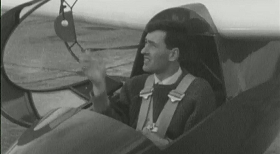 Preparing for take off at the Dublin Gliding Club