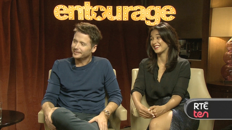 Kevin Connolly and Emmanuelle Chriqui