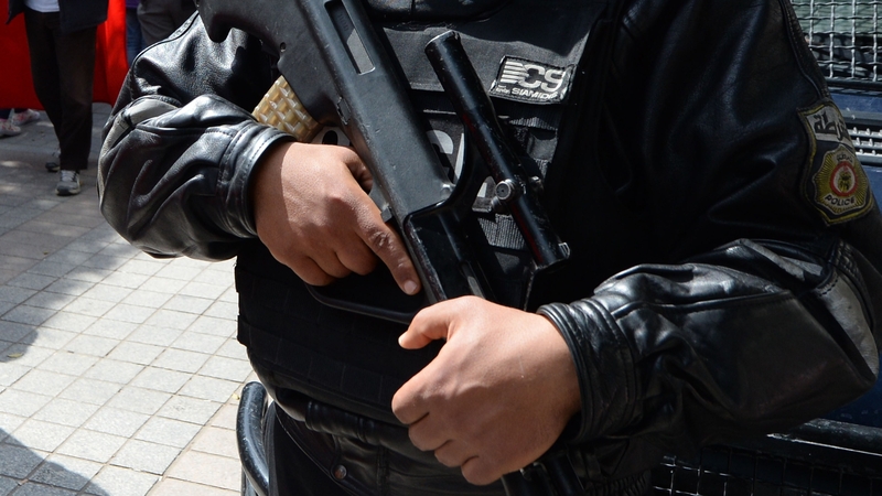 27 maraithe in ionsaí sa Túinéis