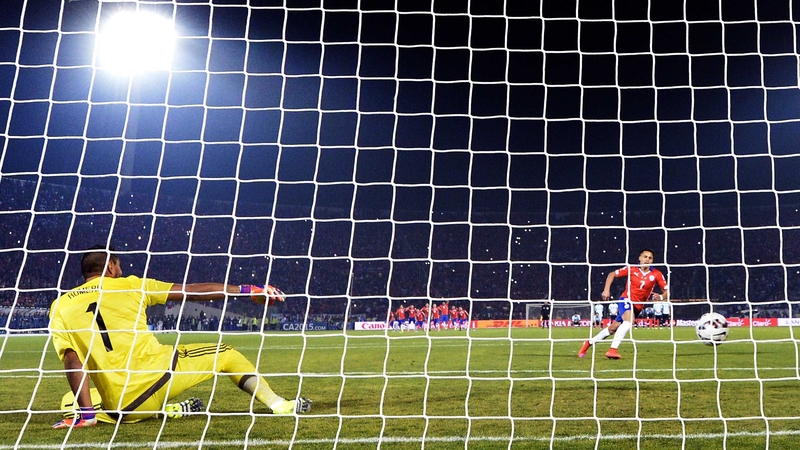Alexis Sanchez's nonchalant penalty wins the Copa America for Chile