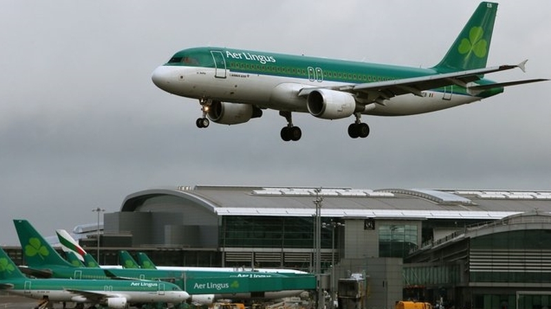 Aer Lingus must continue to carry connecting passengers to long-haul flights of competing airlines