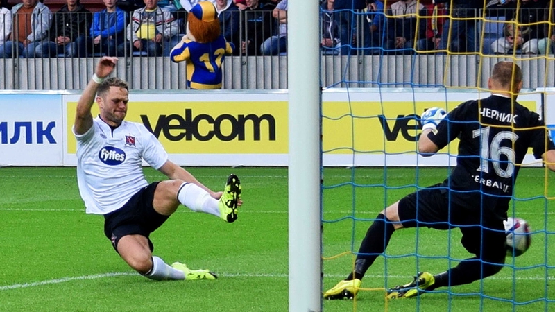 Dane Massey goes close for Dundallk