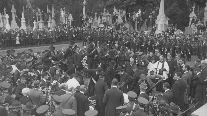 Enormous crowds attend funeral of O’Donovan Rossa (Pic: National Library)