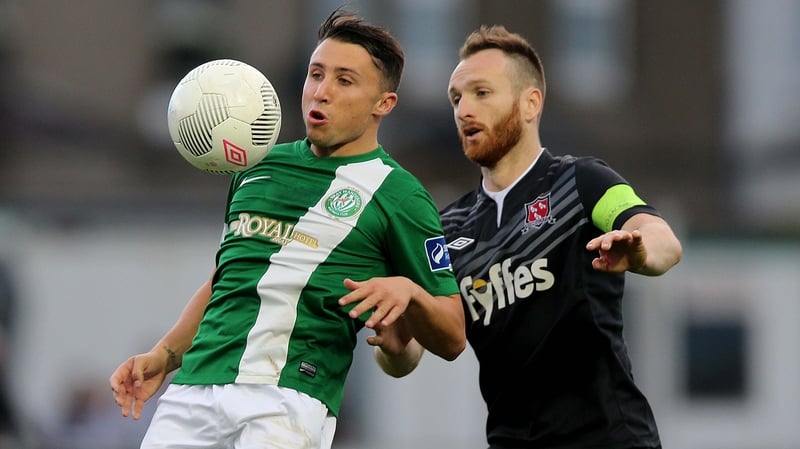 Chris Lyons of Bray with Stephen O'Donnell of Dundalk