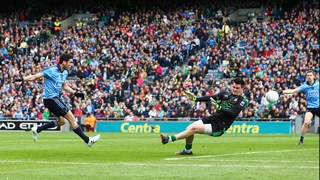 Bernard Brogan scores Dublin's first goal