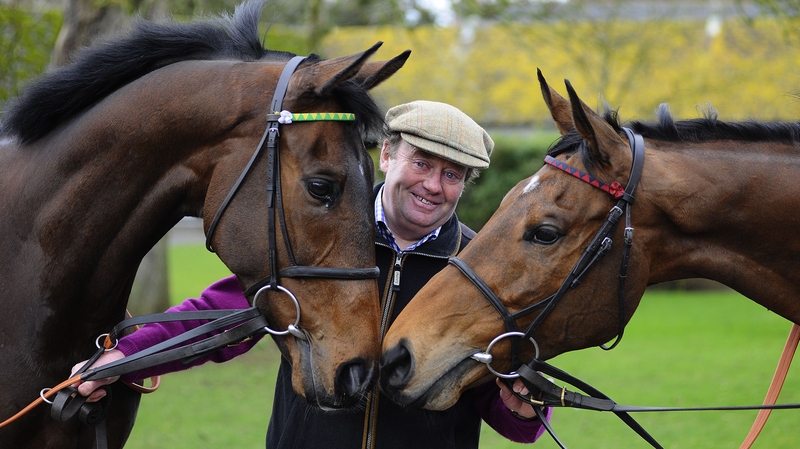 Nicky Henderson pictured with My Tent Or Yours (L) and Bobs Worth last year