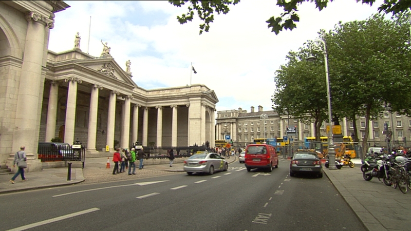 Plans to create a pedestrian plaza in College Green