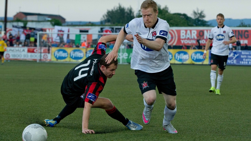 Dundalk's Daryl Horgan gets away from Pat Sullivan