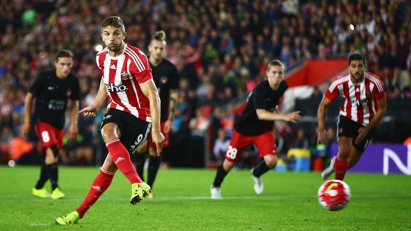 Jay Rodriguez equalises for Southampton from the penalty spot