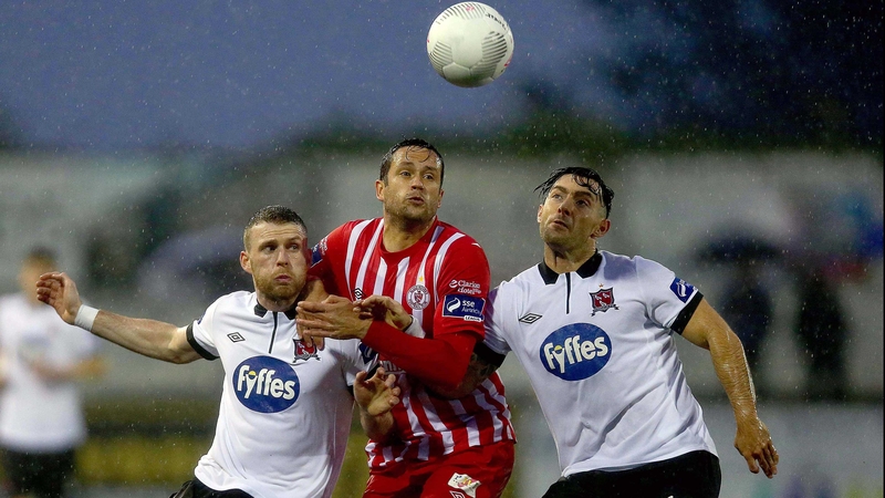 Sligo's Tim Clancy is sandwiched between Ciaran Kilduff and Richie Towell