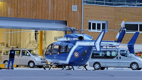 Hearses carrying bodies of the avalanche's victims leave the police station in Villar-Saint-Pancrace