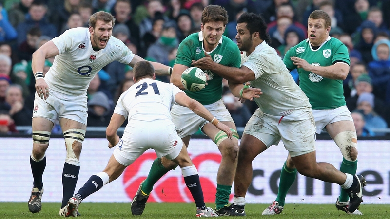 Iain Henderson in action for Ireland against England in the 6 Nations