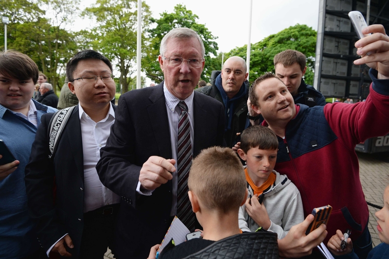 Former Manchester United boss Alex Ferguson thinks the title might return to Old Trafford at the end of this season